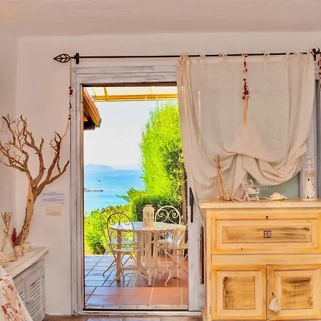 La Casa Delle Conchiglie * Capo Coda Cavallo